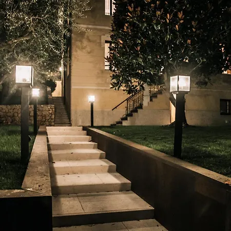 Гостевой дом Naboo Luxury Верона