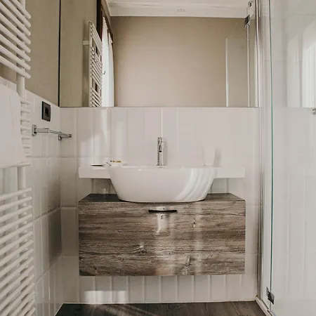 Naboo Luxury 4*