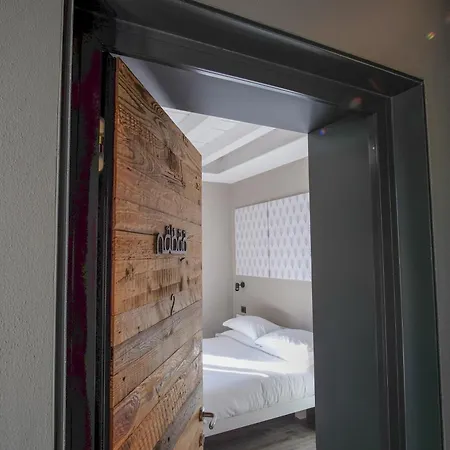 Naboo Luxury Guest house *