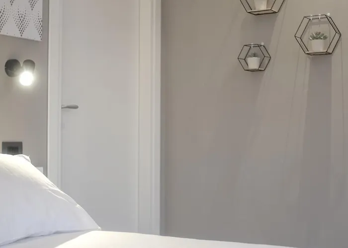 بيت ضيافة Naboo Luxury فيرونا