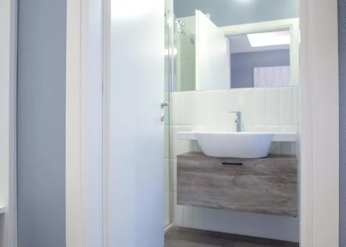 Naboo Luxury بيت ضيافة فيرونا